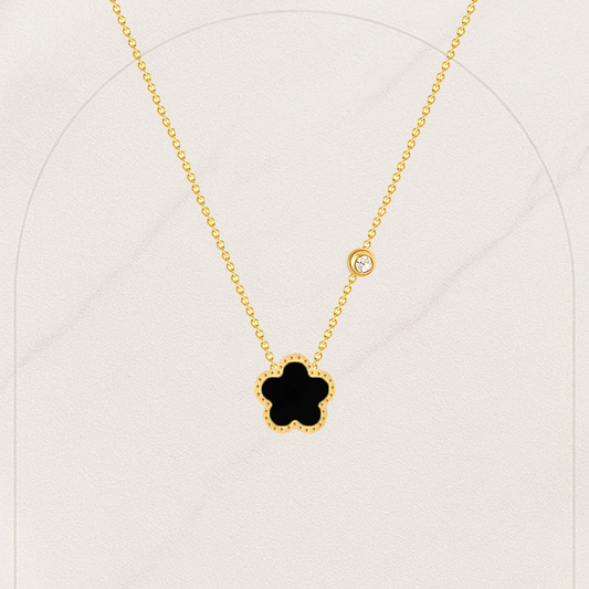 Flower Necklace – 18K Gold Plated | Waterproof & Hypoallergenic Jewelry