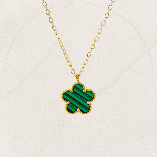 Flower Necklace – 18K Gold Plated Stainless Steel | Waterproof, Hypoallergenic, Tarnish-Free